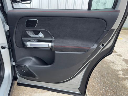 Used 2024 Mercedes-Benz GLB 35 AMG 4MATIC image 55