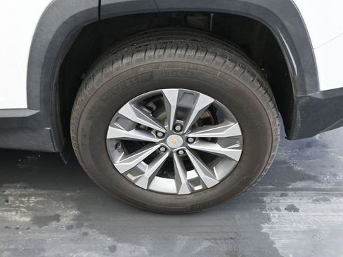 Used 2025 Chevrolet Equinox LT image 13