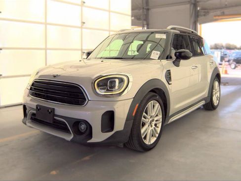 Used 2022 MINI Cooper Countryman FWD image 2