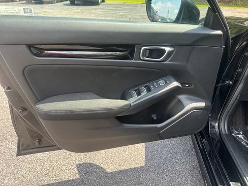 Used 2025 Honda Civic Sport image 13