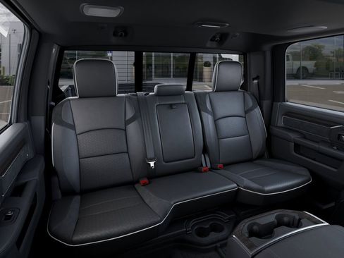 New 2026 RAM 3500 Laramie AWD/4WD image 16