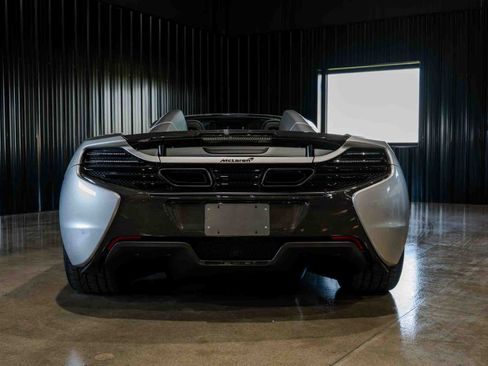 Used 2016 McLaren 650S Spider RWD image 7