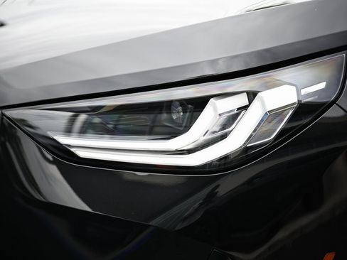 Used 2025 BMW X3 xDrive30i w/ Premium Package image 12