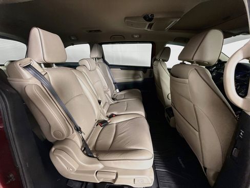 Certified 2024 Honda Odyssey Elite image 38