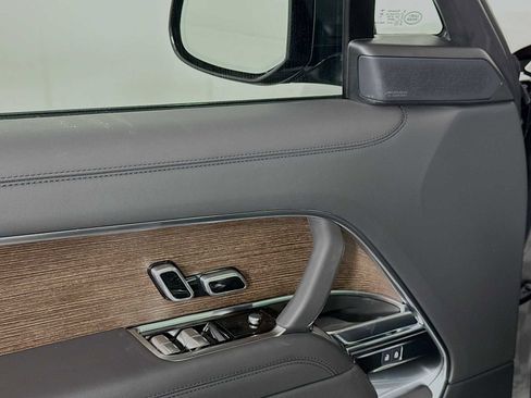 New 2026 Land Rover Range Rover SE AWD/4WD image 19