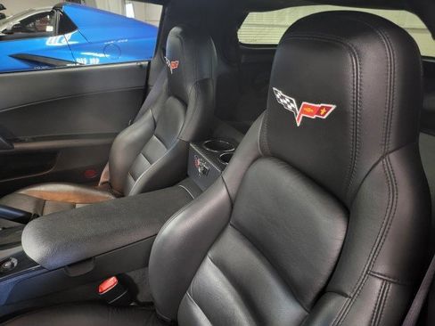 Used 2011 Chevrolet Corvette Coupe w/ 1LT RWD image 15