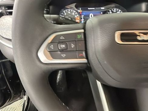 Used 2024 Jeep Compass Latitude w/ Sun and Sound Group AWD/4WD image 16