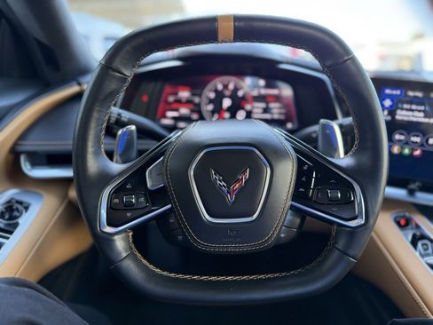 Used 2023 Chevrolet Corvette Stingray Premium Conv w/ Z51 Performance Package image 5