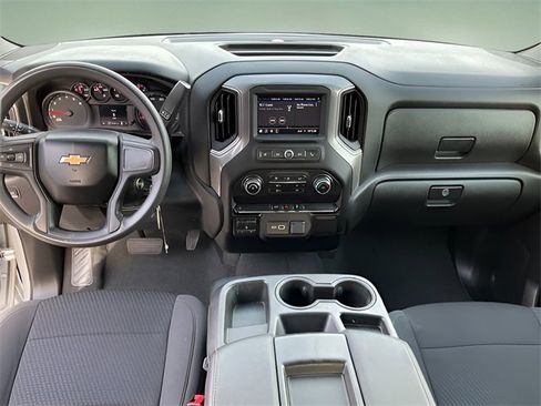 Used 2023 Chevrolet Silverado 2500 Custom w/ Custom Convenience Package image 4