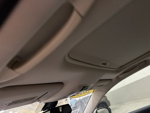 Used 2015 Lexus CT 200h w/ Navigation Package FWD image 8