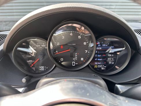 Certified 2025 Porsche 718 Cayman RWD image 20