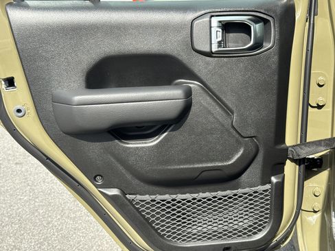 New 2026 Jeep Gladiator Sport AWD/4WD image 47