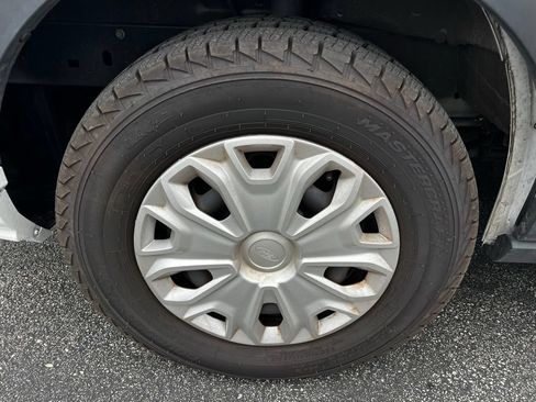 Used 2024 Ford Transit 350 XLT RWD image 21