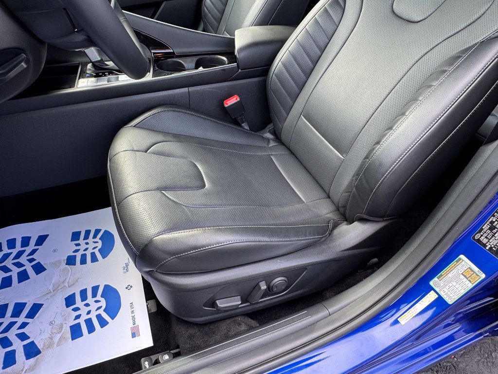 Used 2023 Hyundai Elantra Limited FWD image 29