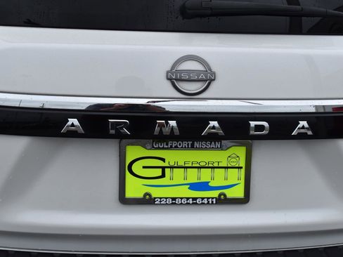 Used 2023 Nissan Armada Platinum w/ Captain's Chairs Package RWD image 8
