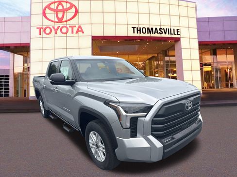 New 2026 Toyota Tundra SR5 AWD/4WD image 3