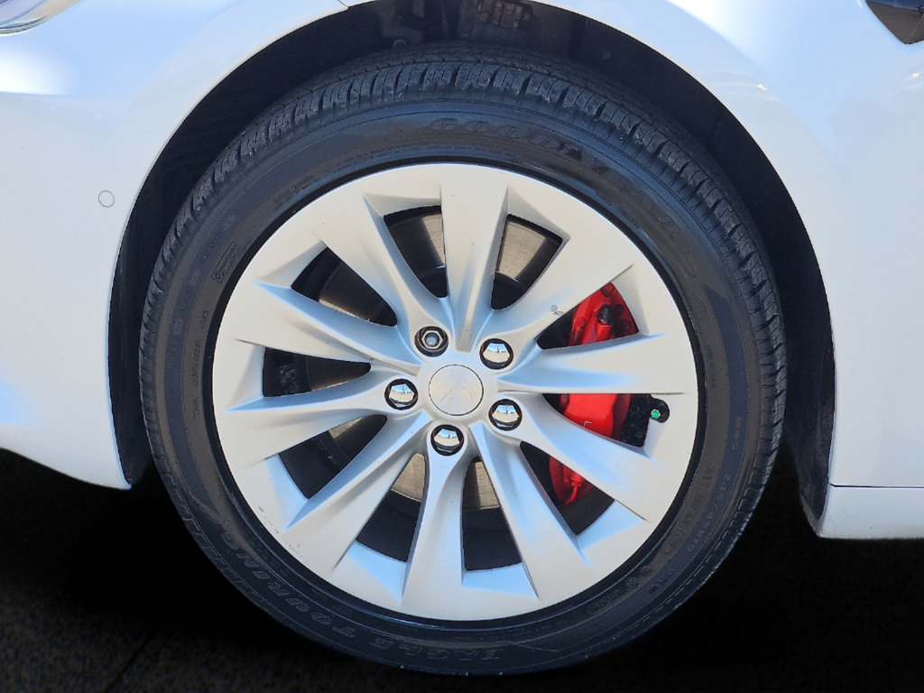 Used 2020 Tesla Model S Long Range AWD/4WD image 8