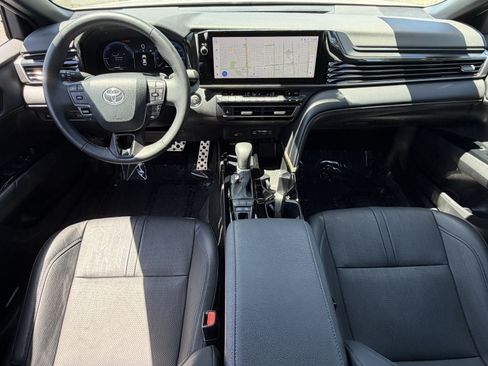 Used 2025 Toyota Camry XSE FWD image 26