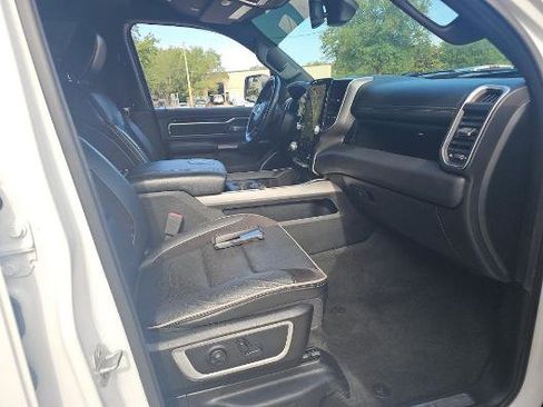 Used 2020 RAM 1500 Laramie w/ Sport Appearance Package AWD/4WD image 9
