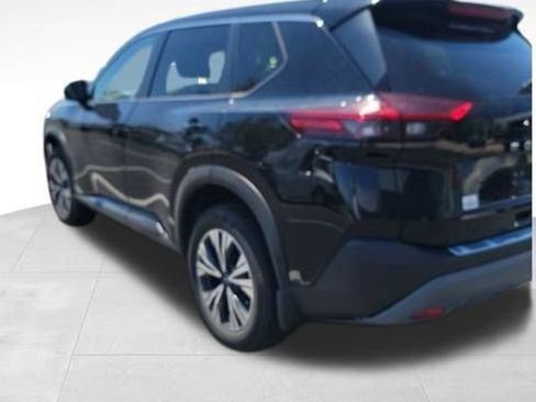 Used 2023 Nissan Rogue SV AWD/4WD image 5