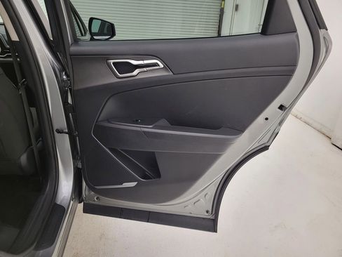 Used 2024 Kia Sportage LX image 38