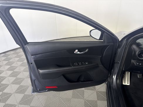 Used 2024 Kia Forte GT FWD image 9