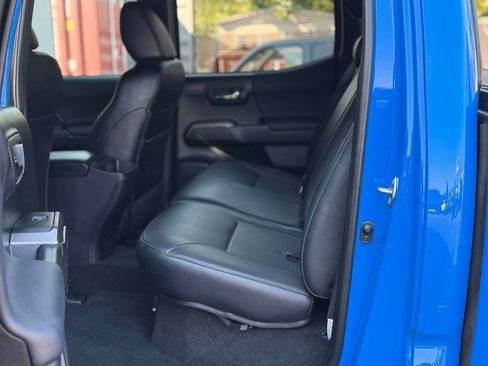 Used 2019 Toyota Tacoma TRD Pro AWD/4WD image 10