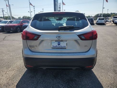 Used 2019 Nissan Rogue Sport SL w/ Premium Package FWD image 12