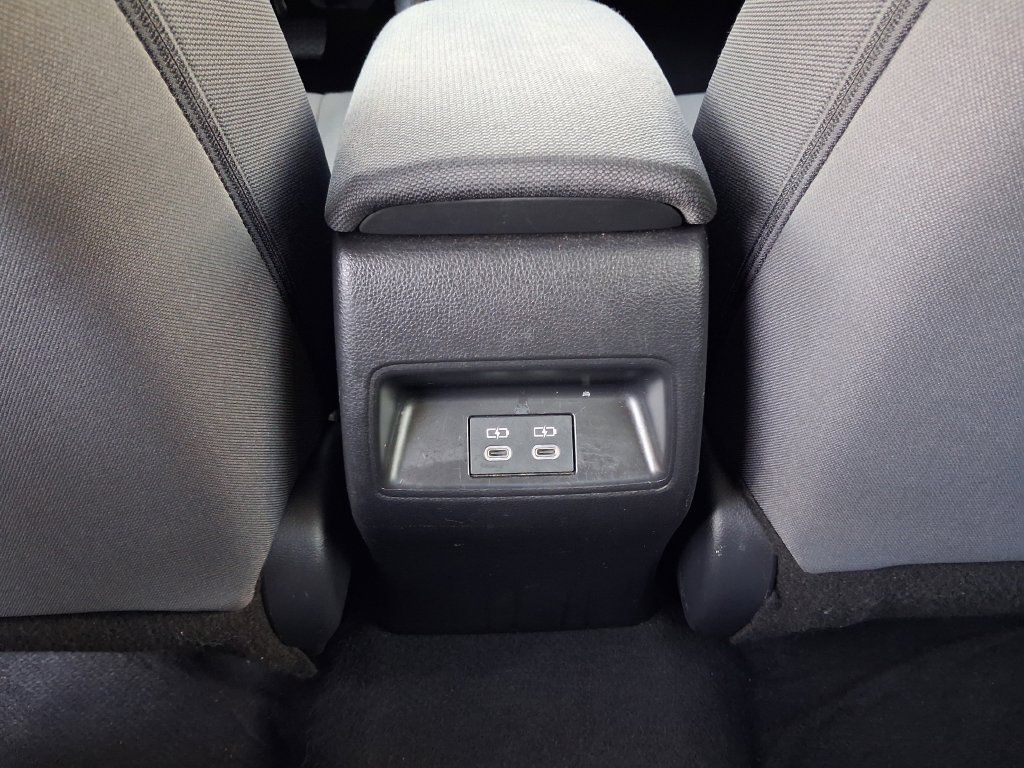 Used 2025 Toyota Corolla LE FWD image 14