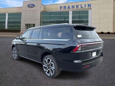 New 2026 Lincoln Navigator L Reserve AWD/4WD image 5