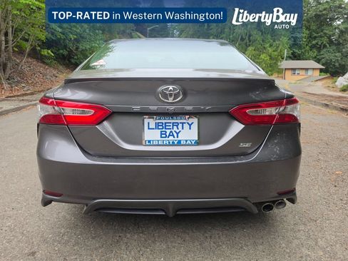 Used 2019 Toyota Camry SE FWD image 6