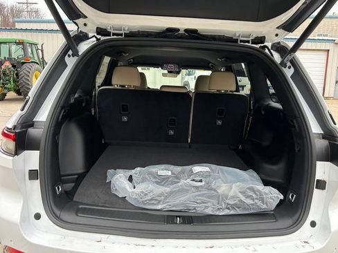 New 2025 Jeep Grand Cherokee Limited image 19