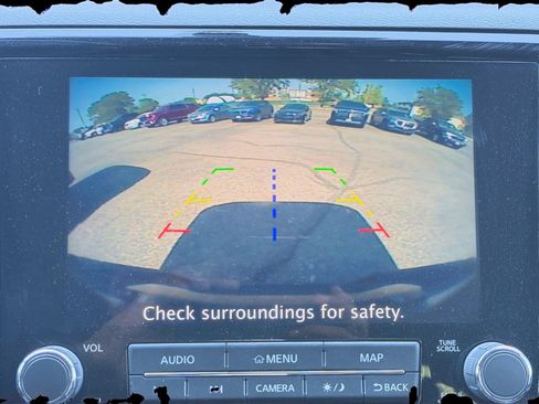 Used 2023 Nissan Frontier PRO-4X w/ Technology Package AWD/4WD image 19