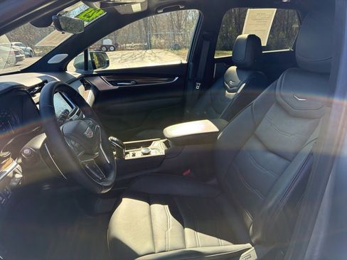 Used 2023 Cadillac XT5 Sportv w/ Platinum Package image 9