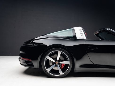 Used 2021 Porsche 911 Targa 4S AWD/4WD image 38