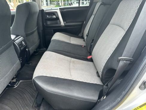Used 2015 Toyota 4Runner SR5 AWD/4WD image 20