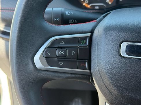 Used 2024 Jeep Compass Trailhawk AWD/4WD image 17