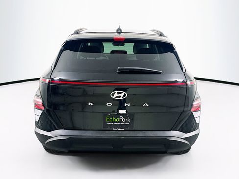 Used 2025 Hyundai Kona SEL image 7