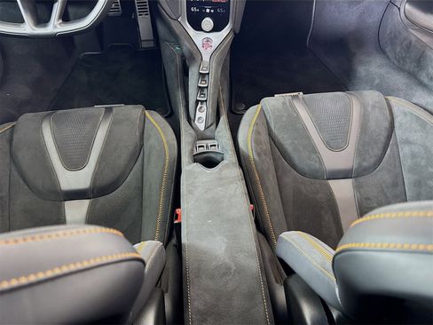 Used 2024 McLaren 750S image 22