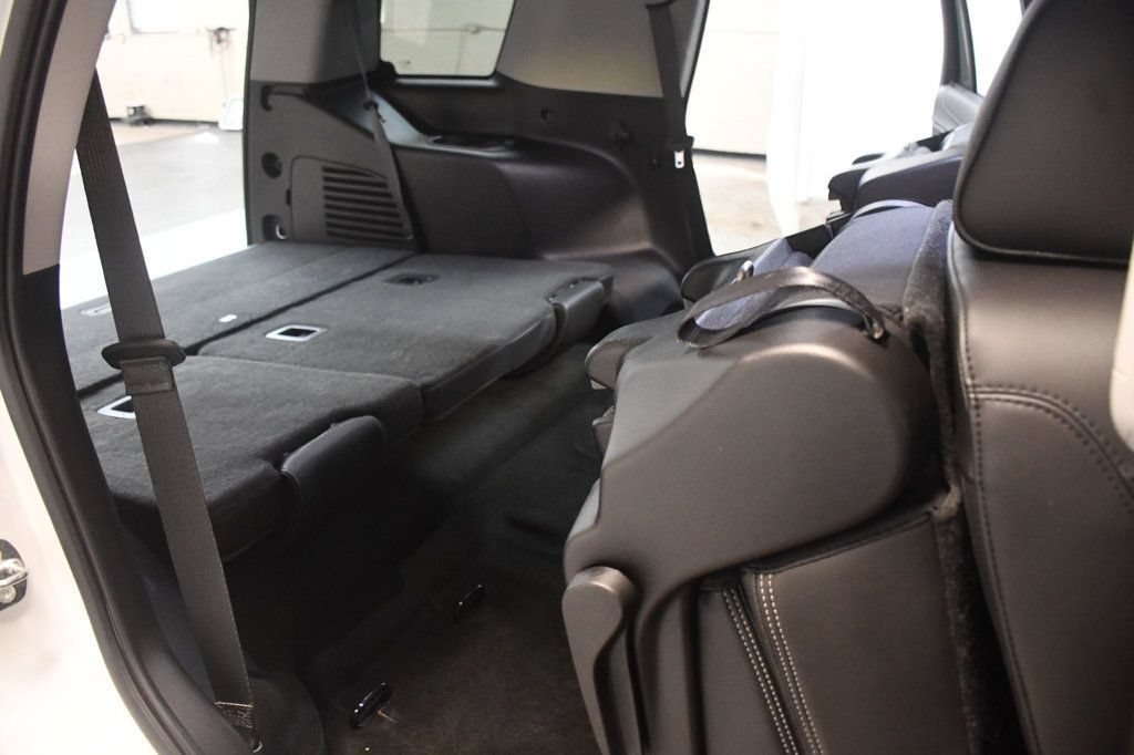 Used 2018 GMC Yukon Denali w/ Denali Ultimate Package AWD/4WD image 41
