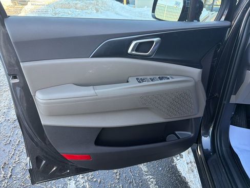 New 2026 Kia Carnival LX image 27