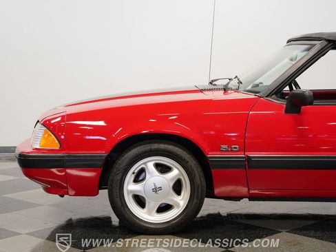 Used 1991 Ford Mustang LX image 23