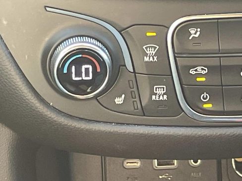 Certified 2023 Chevrolet Equinox LT image 21