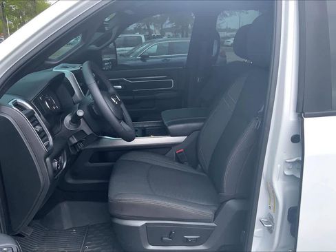 Used 2025 RAM 2500 Big Horn AWD/4WD image 8