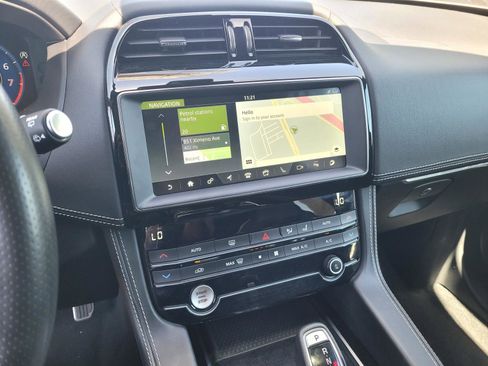 Used 2020 Jaguar F-PACE SVR AWD/4WD image 20