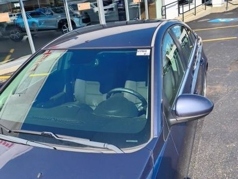 Used 2014 Chevrolet Cruze LT image 11