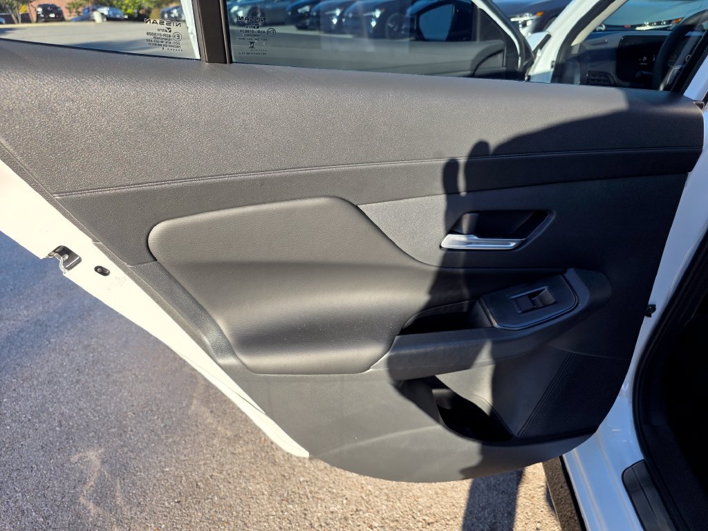 Used 2026 Nissan Sentra SR w/ SR Premium Package FWD image 38