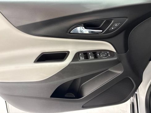 Used 2022 Chevrolet Equinox LT FWD image 21