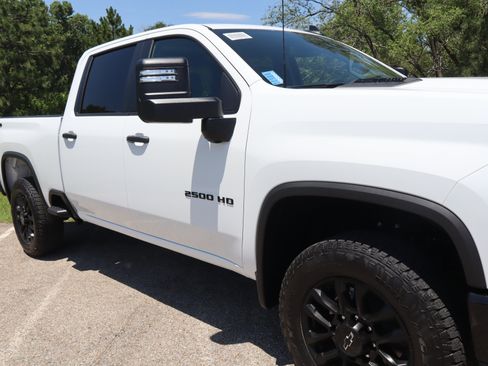 New 2026 Chevrolet Silverado 2500 Custom w/ Custom Value Package AWD/4WD image 4
