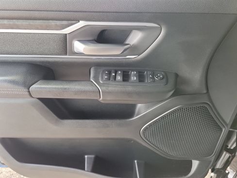 Used 2020 RAM 1500 Big Horn AWD/4WD image 16